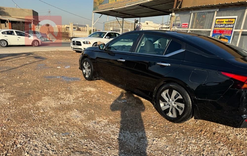 نيسان ألتيما